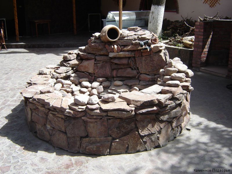 Элементы декора и мощение природным камнем